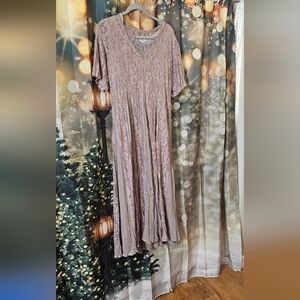 Nostalgia Lace Maxi Dress in Soft Mauve